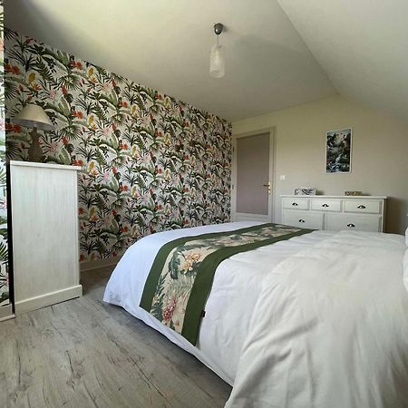 Des Roux Et Des Pious Suite De 35 A 60 M2 Et 3 Chambres Pour Groupe De 2 A 6 Personnes Civray-de-Touraine Kültér fotó